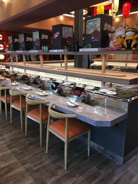 More Photos Of 758 State St, New Haven Restaurant For Sale