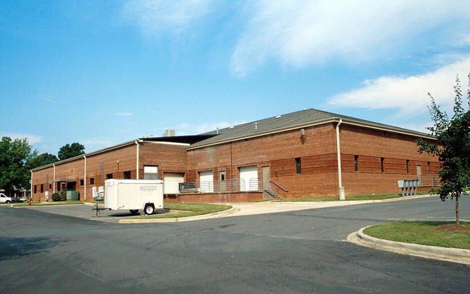 More Photos Of 608 Matthews Mint Hill Rd, Matthews Coworking Space