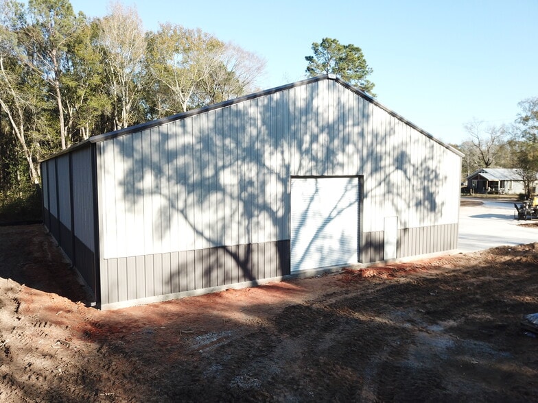 More Photos Of 139 Wade Cir W, Conroe Industrial For Sale