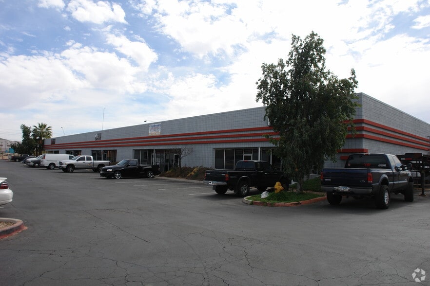 More Photos Of 21622 N 7th Ave, Phoenix Warehouse For Lease