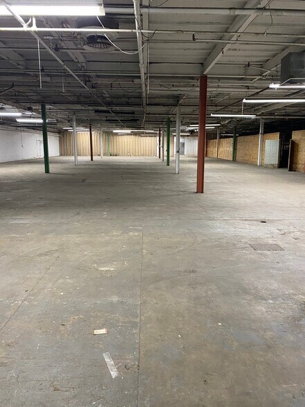 More Photos Of 100 8th St, Passaic Warehouse For Lease