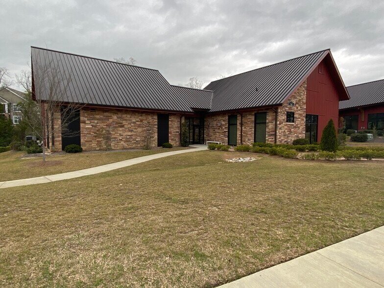 More Photos Of 720 Piper Farm Rd, Fayetteville Office For Lease