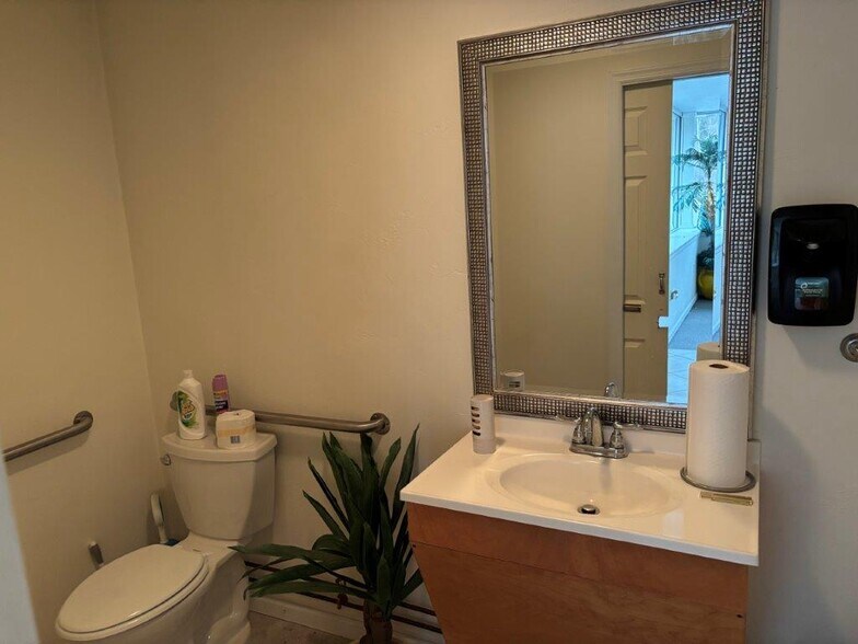 More Photos Of 4988 Route 30, Greensburg Freestanding For Lease