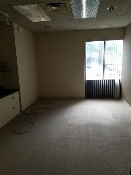 More Photos Of 201 3rd St, Parkersburg Office For Sale