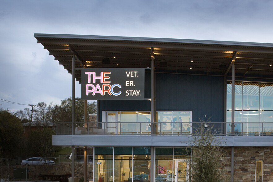 More Photos Of 4801 West Fwy, Fort Worth Veterinarian Kennel For Sale