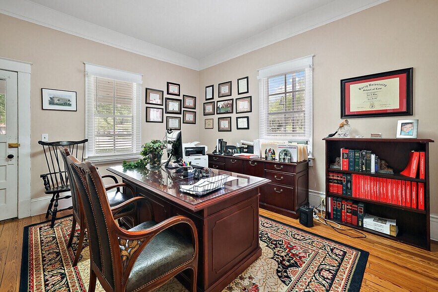 More Photos Of 324 N Texas Ave, Tavares Office For Lease