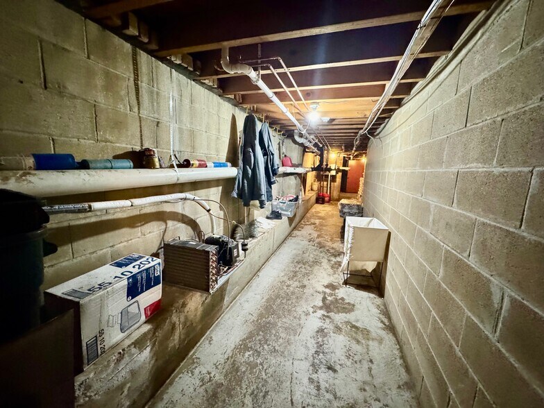 More Photos Of 200 Rockaway Ave, Valley Stream General Retail For Sale