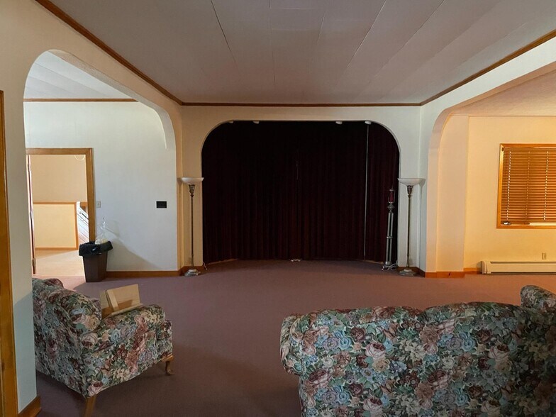 More Photos Of 304 N Avon Ave, Phillips Office Residential For Sale