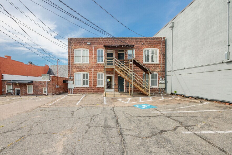 More Photos Of 1312 W Main St, Richmond Office For Lease