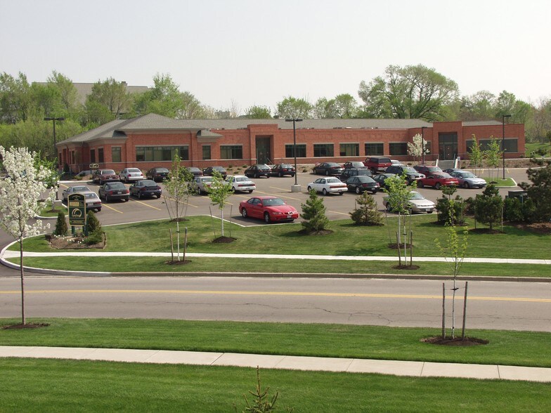 More Photos Of 600 Essjay Rd, Williamsville Office For Lease