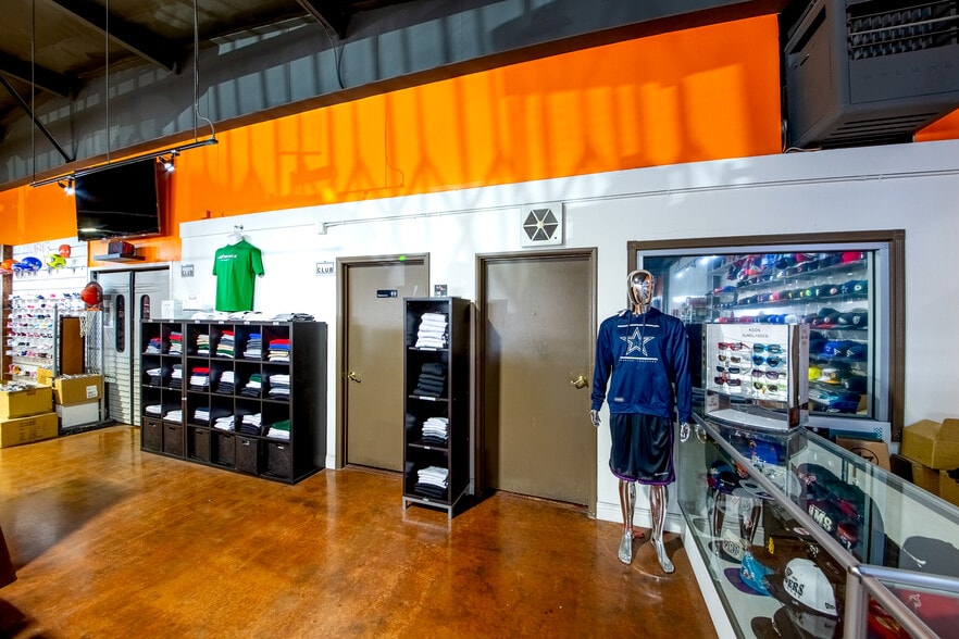 More Photos Of 333 S Brookhurst Rd, Fullerton Freestanding For Sale