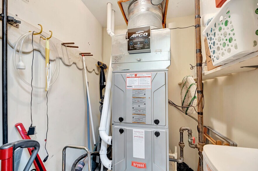 More Photos Of 1 Marty Ln, West Alexandria Medical For Sale