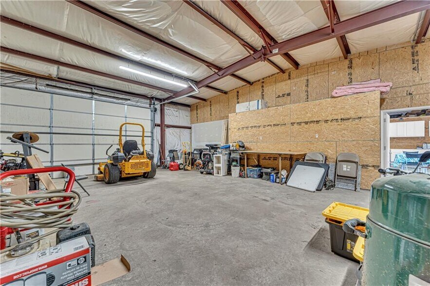 More Photos Of 19731 Nokes Farm Rd, Siloam Springs Trailer Camper Park For Sale