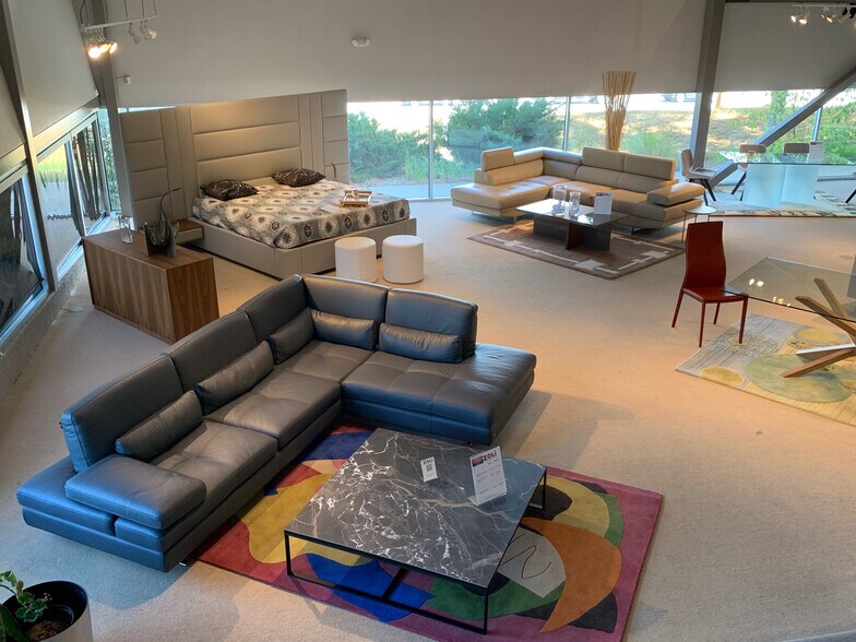 More Photos Of 8330 S Colorado Blvd, Littleton Freestanding For Sale