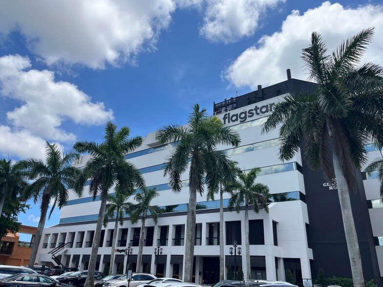 Primary Photo Of 5550 Glades Rd, Boca Raton Office For Lease