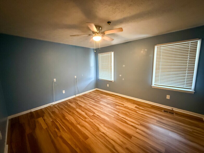 More Photos Of 483 Caribou Rd, Asheville Specialty For Sale