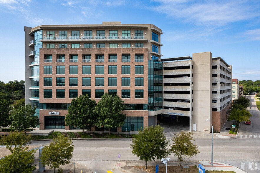 More Photos Of 3100 W 7th St, Fort Worth Office Residential For Lease