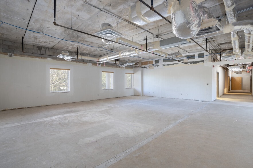 More Photos Of 4400 Dixie Hwy NE, Palm Bay Schools For Sale