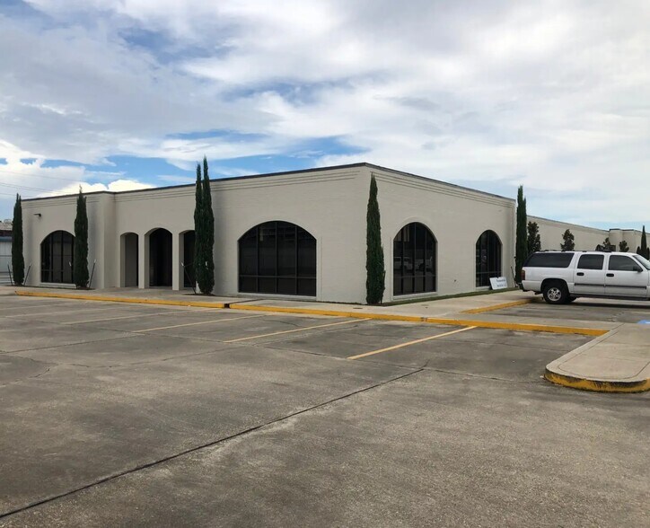 More Photos Of 5207 Essen Ln, Baton Rouge Unknown For Lease