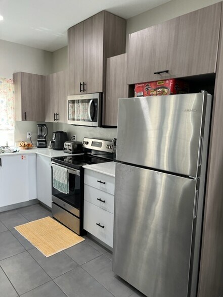 More Photos Of 3305 Frio Ave, McAllen Apartments For Sale