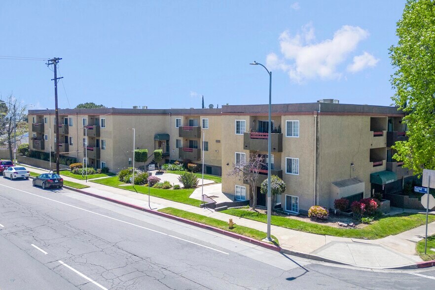 More Photos Of 13266 Foothill Blvd, Sylmar Apartments For Sale
