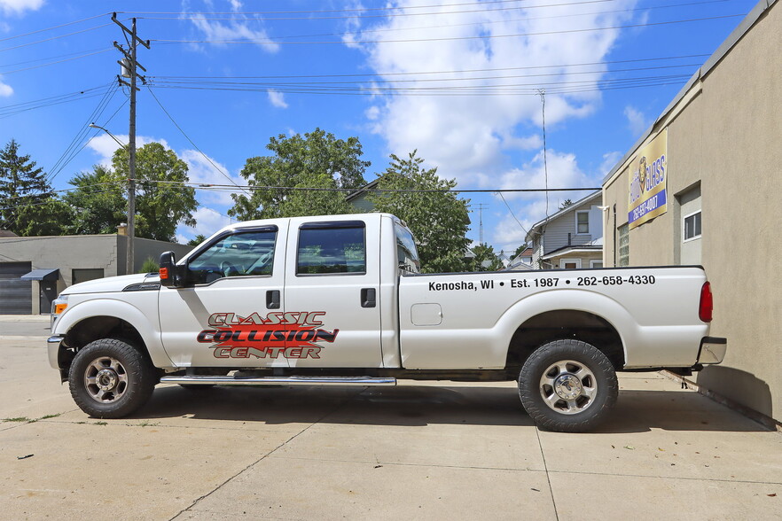 More Photos Of 1206 Washington Rd, Kenosha Auto Repair For Sale