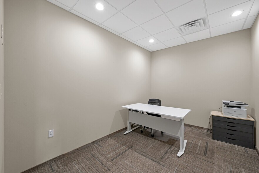 More Photos Of 1300 Rayford Park Rd, Spring Light Distribution For Sale