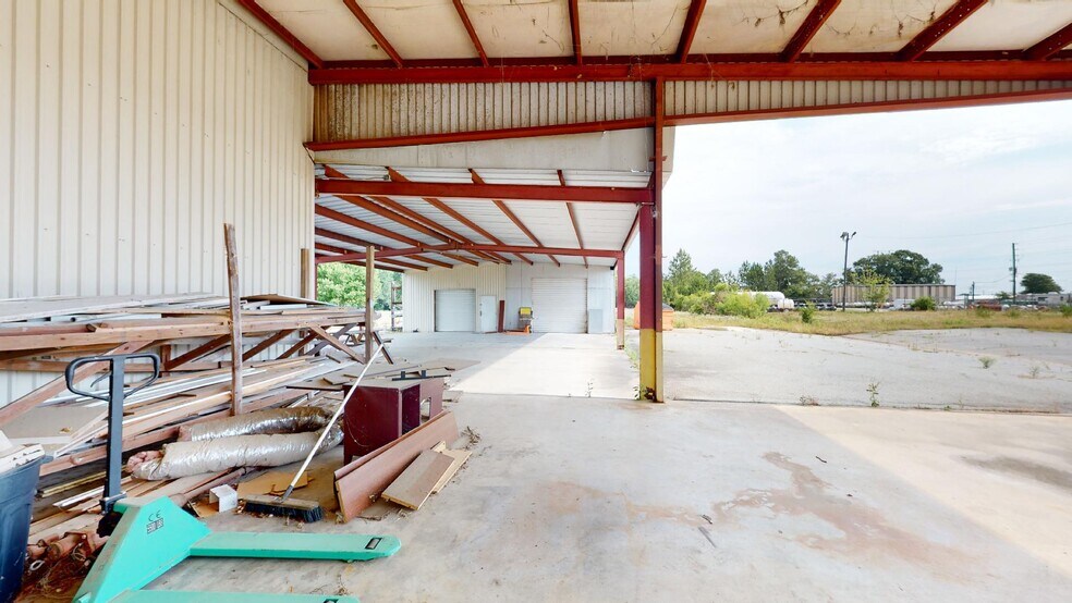 More Photos Of 2773 Marshall Dr, Tifton Warehouse For Sale