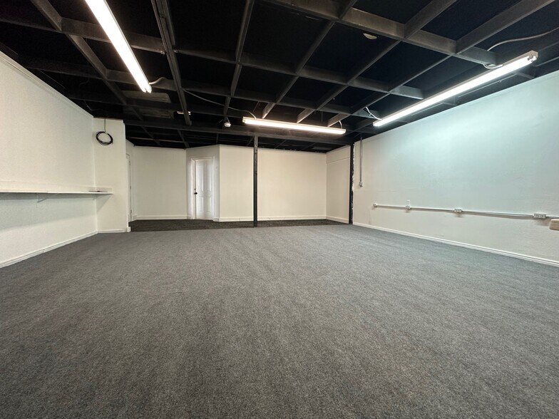 More Photos Of 3721 S 250 W, Ogden Storefront Retail Office For Lease