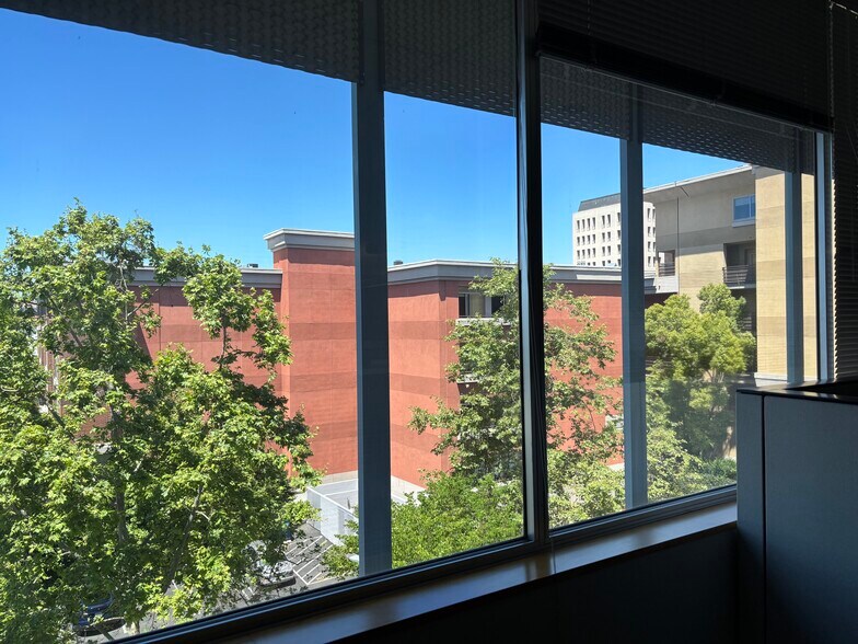 More Photos Of 99 S Lake Ave, Pasadena Loft Creative Space For Lease