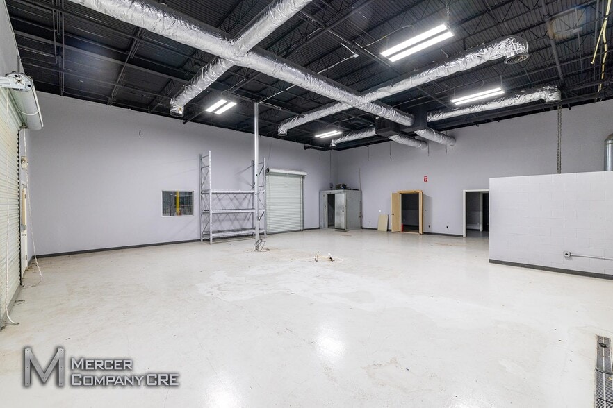 More Photos Of 3300 N Santa Fe Ave, Oklahoma City Warehouse For Sale