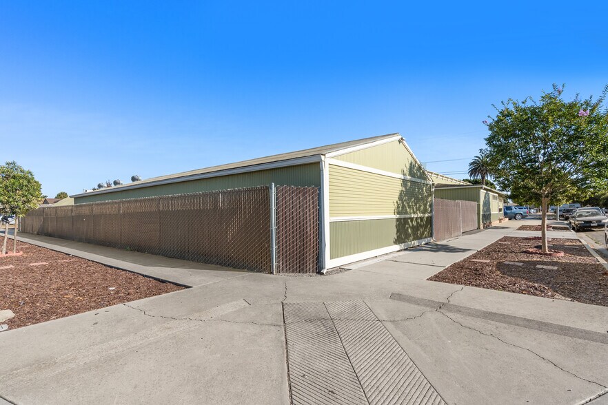 More Photos Of 224 N Smith St, Santa Maria Industrial For Sale