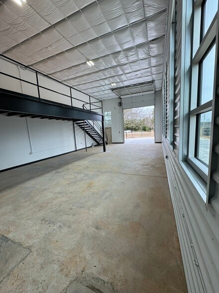 More Photos Of 100 Park Place Way, Carrollton Industrial For Sale