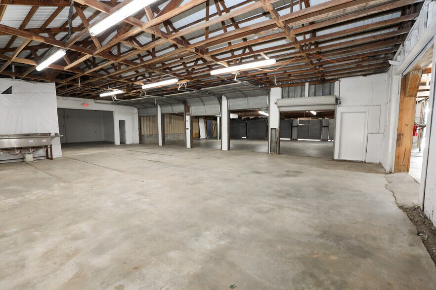 More Photos Of 5 Haynie St, Newnan Warehouse For Lease