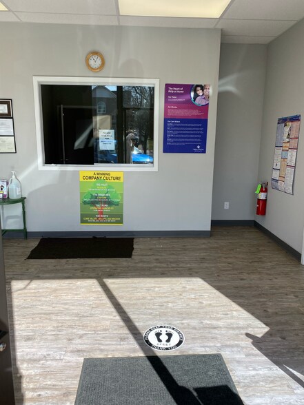 More Photos Of 2120 E Market St, Logansport Storefront Retail Office For Lease