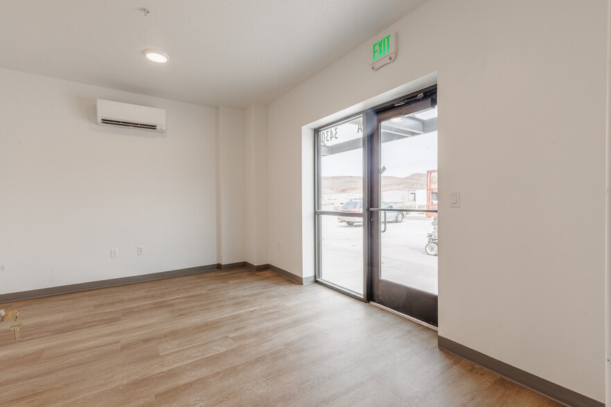 More Photos Of 3430 E Plant Dr, Washington Warehouse For Lease