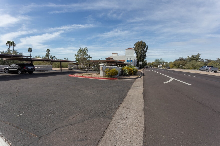 More Photos Of 1825-1845 E Northern Ave, Phoenix Office For Lease