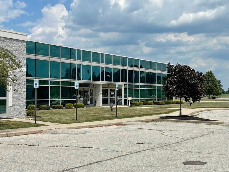 More Photos Of 7303-7315 Quality Cir, Anderson Office For Lease