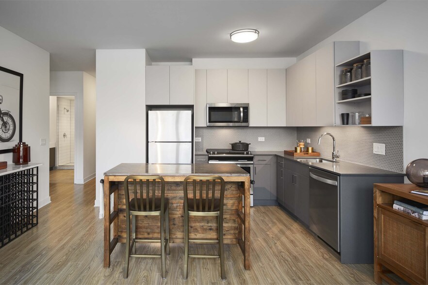 More Photos Of 720 S Wells St, Chicago Multifamily For Sale