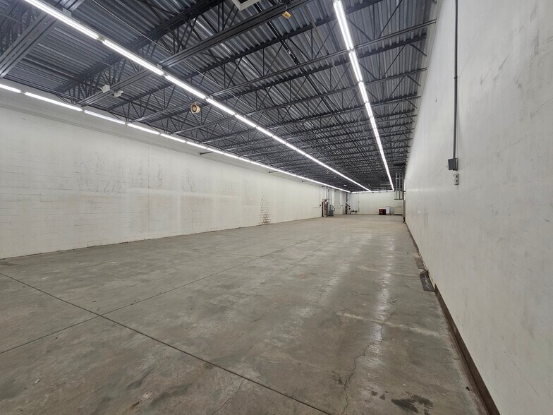 More Photos Of 15977-15981 State Route 170, Calcutta Freestanding For Lease