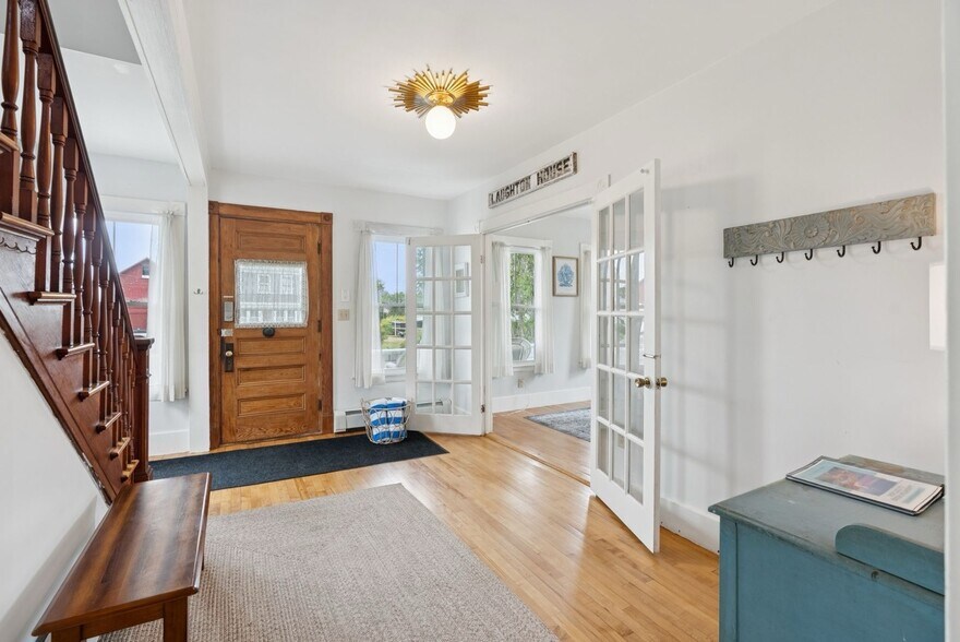 More Photos Of 201 Snowball Hill Rd, New Harbor Hotel For Sale