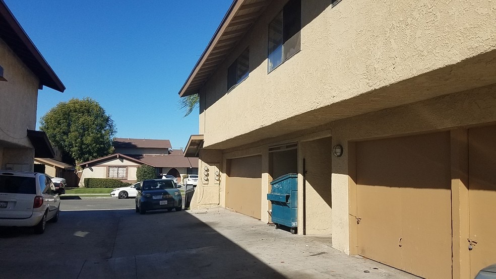 More Photos Of 1908 E Coral Ave, Orange Apartments For Sale