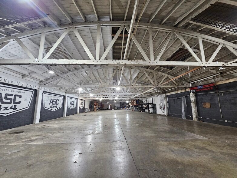 More Photos Of 1729 S Santee St, Los Angeles Warehouse For Lease