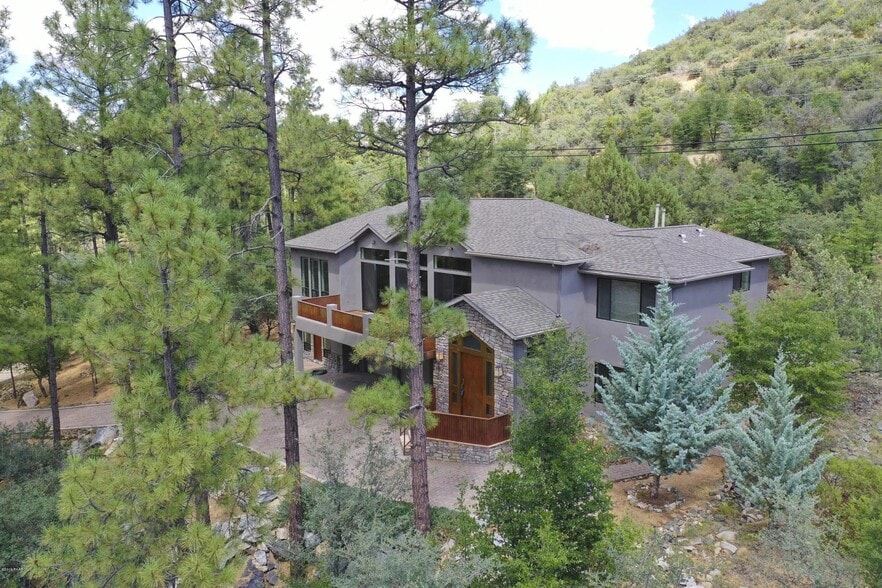 Primary Photo Of 125 Laurel Ct, Prescott Specialty For Sale