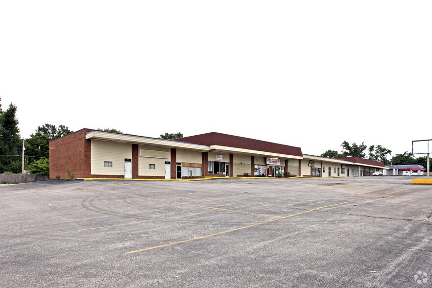 More Photos Of 4412-4456 Woodson Rd, Saint Louis Unknown For Lease