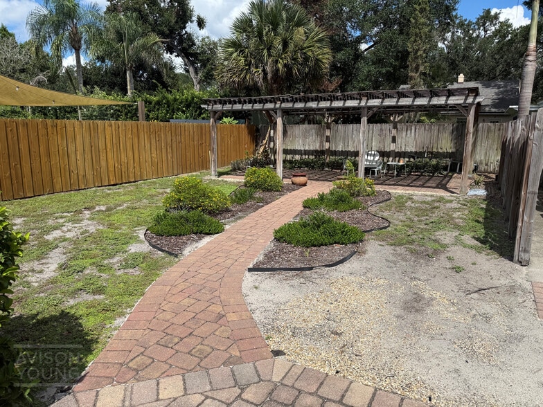 More Photos Of 1513 E Livingston St, Orlando Office Residential For Sale