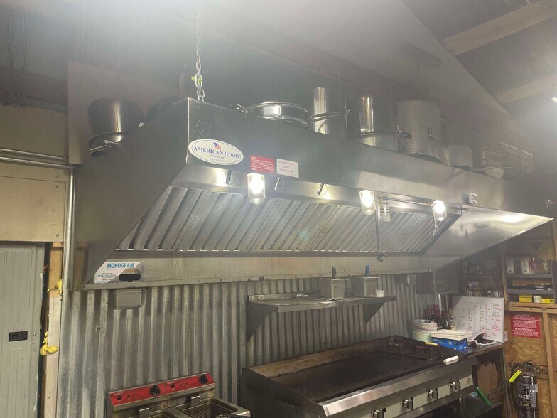 More Photos Of 16454 Appalachian Hwy, Thomas Restaurant For Sale