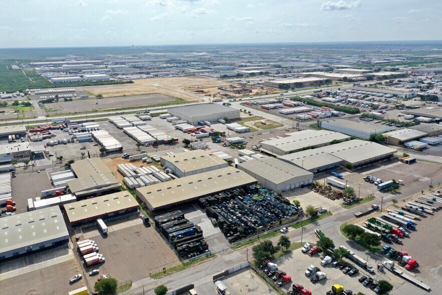 More Photos Of 14209 Distribution Ave, Laredo Distribution For Sale