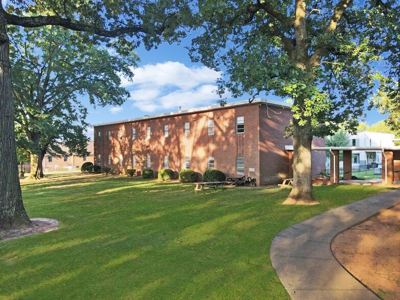 More Photos Of 6210 Old Pineville Rd, Charlotte Specialty For Sale