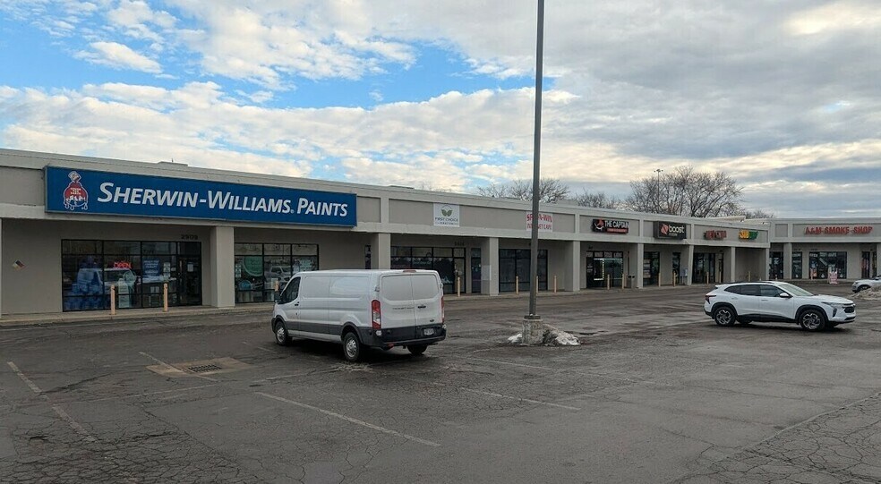 Primary Photo Of 2909-2939 Linden Ave, Dayton Unknown For Lease
